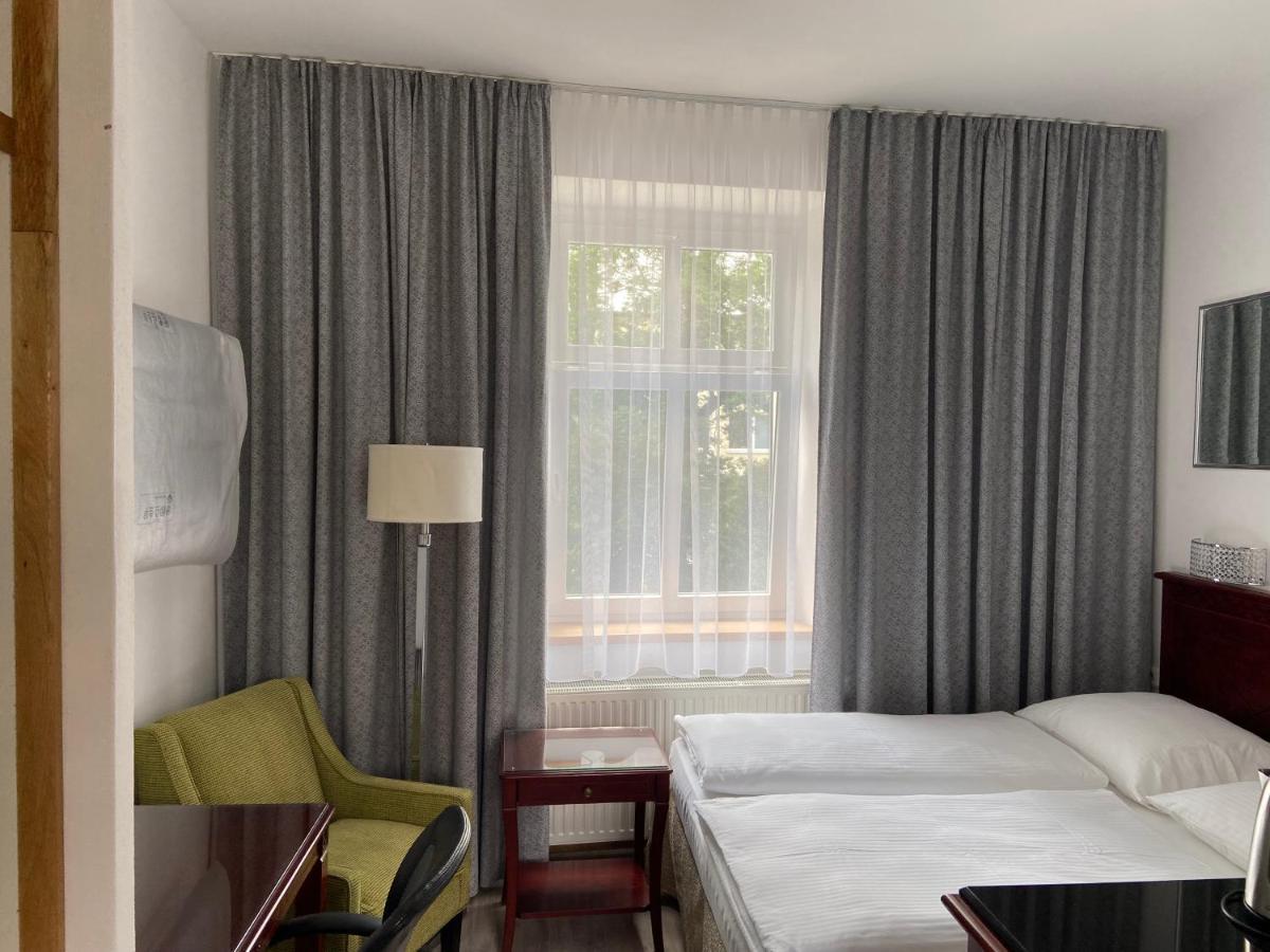 Aparthotel Slezak Litomysl Bagian luar foto