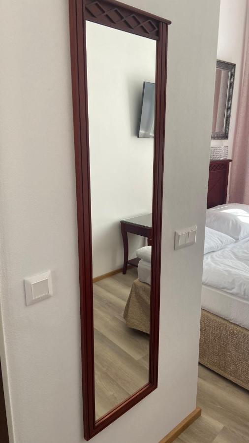Aparthotel Slezak Litomysl Bagian luar foto