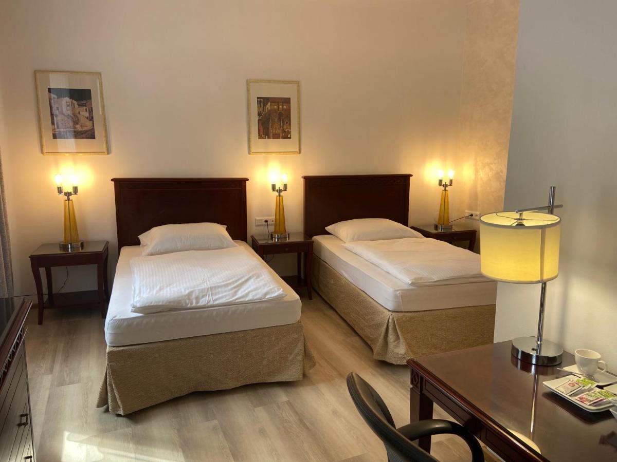 Aparthotel Slezak Litomysl Bagian luar foto