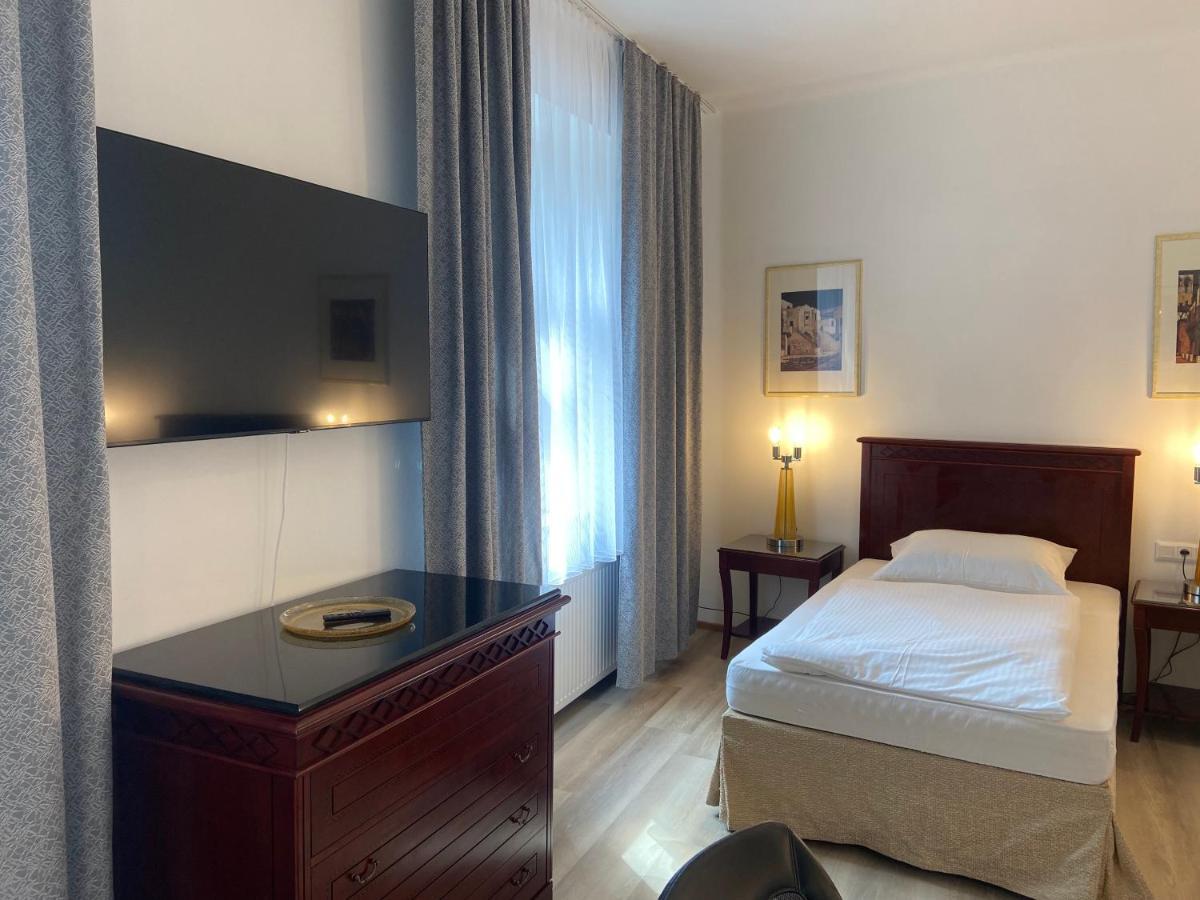 Aparthotel Slezak Litomysl Bagian luar foto