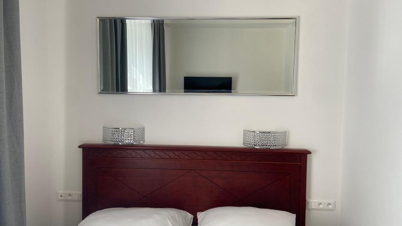 Aparthotel Slezak Litomysl Bagian luar foto