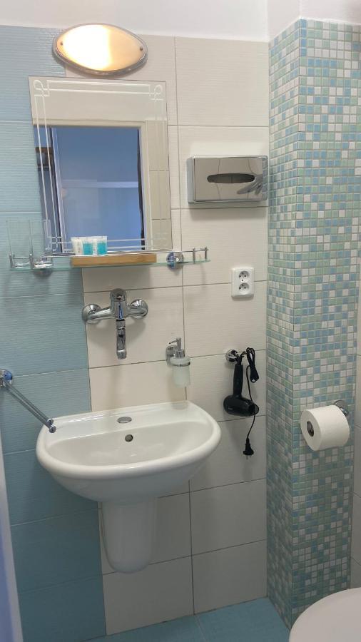 Aparthotel Slezak Litomysl Bagian luar foto