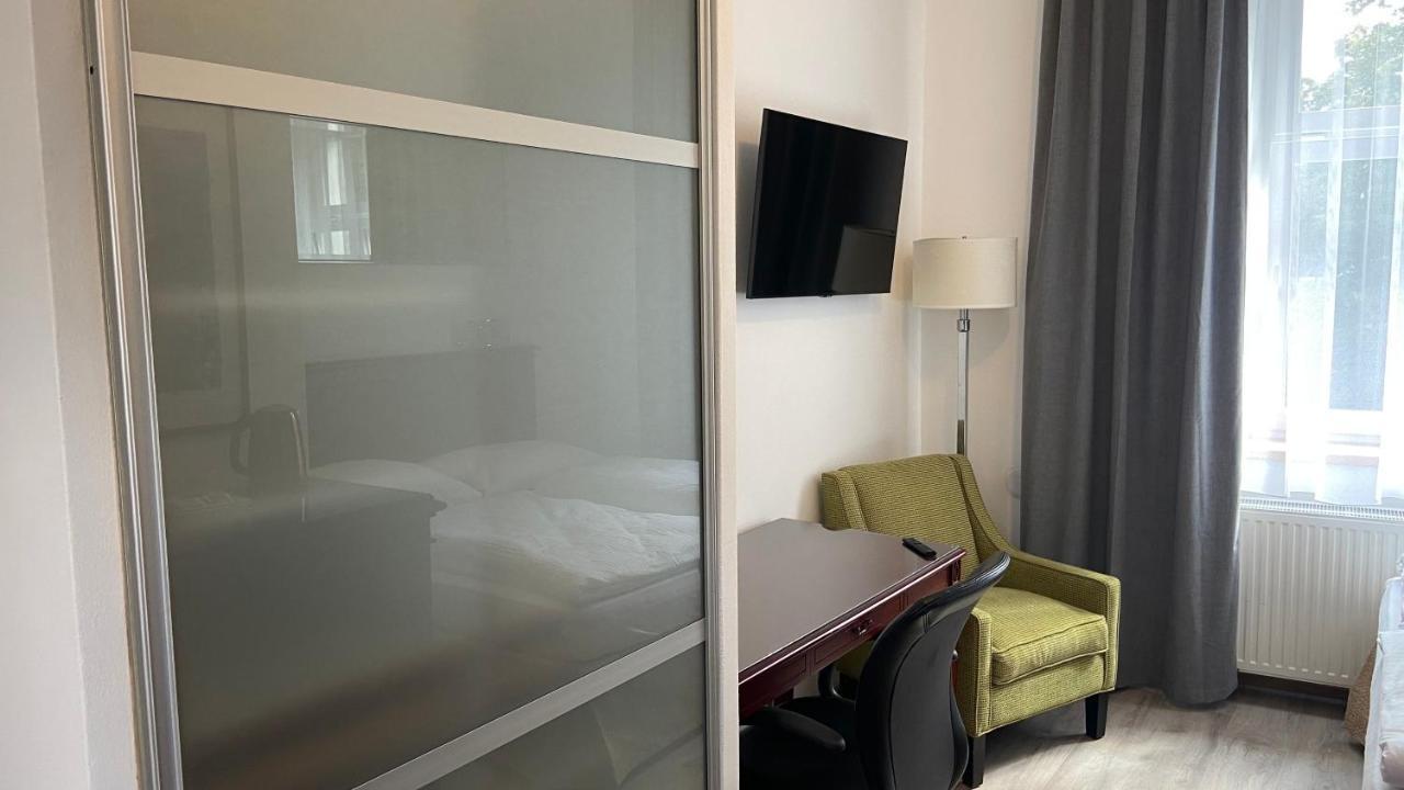 Aparthotel Slezak Litomysl Bagian luar foto